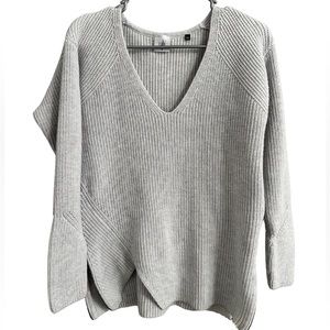 CABI Sweater Womens Cloud Gray Deep V Pullover Side Zip Cotton 3531